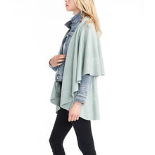 Load image into Gallery viewer, Everyday Shawl Vest - Seafoam